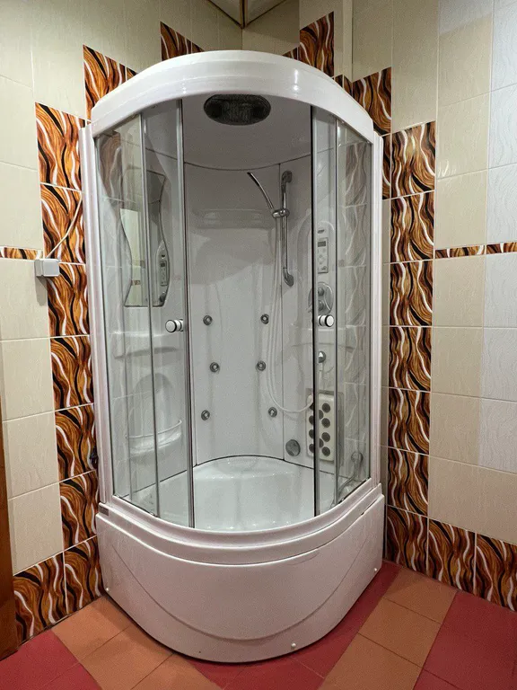 Дом с баней и бассейном