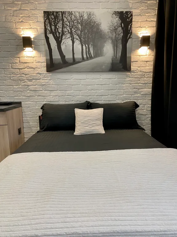 Уютная белая студия