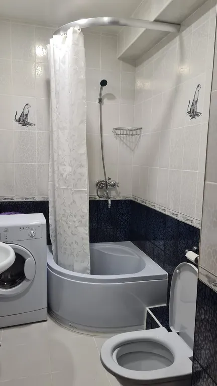 Современная квартира на берегу моря