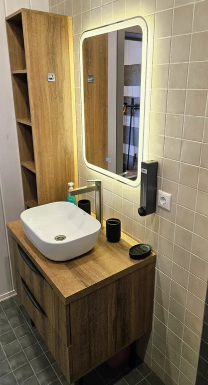 Далеко и надолго