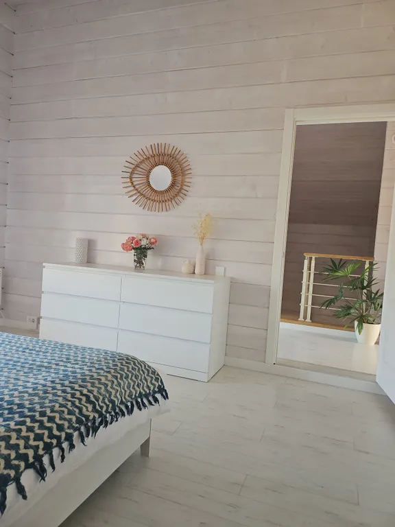 Коттедж Дом для отдыха Mеdley с домашним кинотеатром, террасой и джакузи — Гончарное