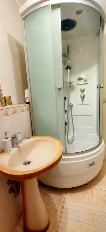 Уютная квартира на королевке