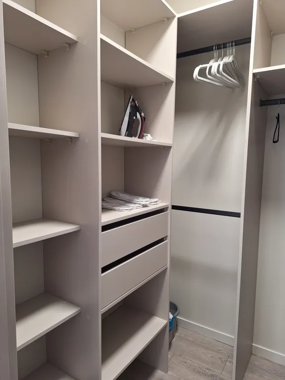 Современная двухкомнатная квартира (евротрешка) в центре города