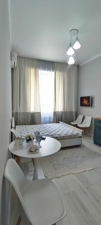 Красивая чистая квартира студия — аренда посуточно в Алматы