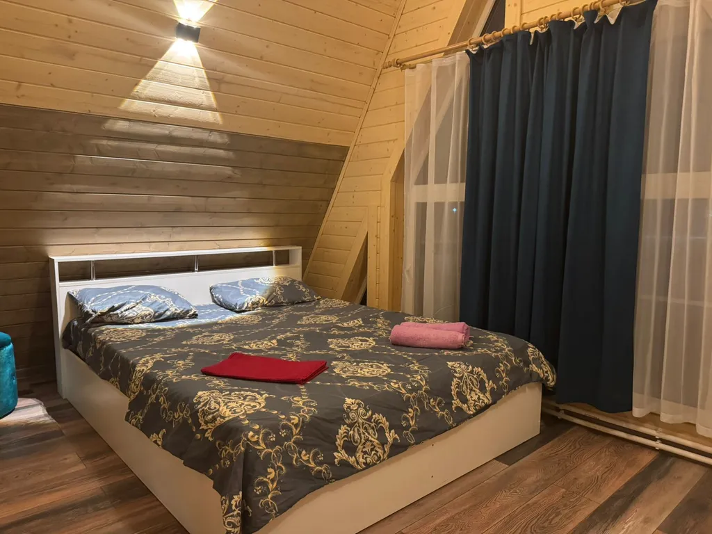 Уютный домик на базе отдыха глэмпинге "Салтыыковские бани - Мира пара"