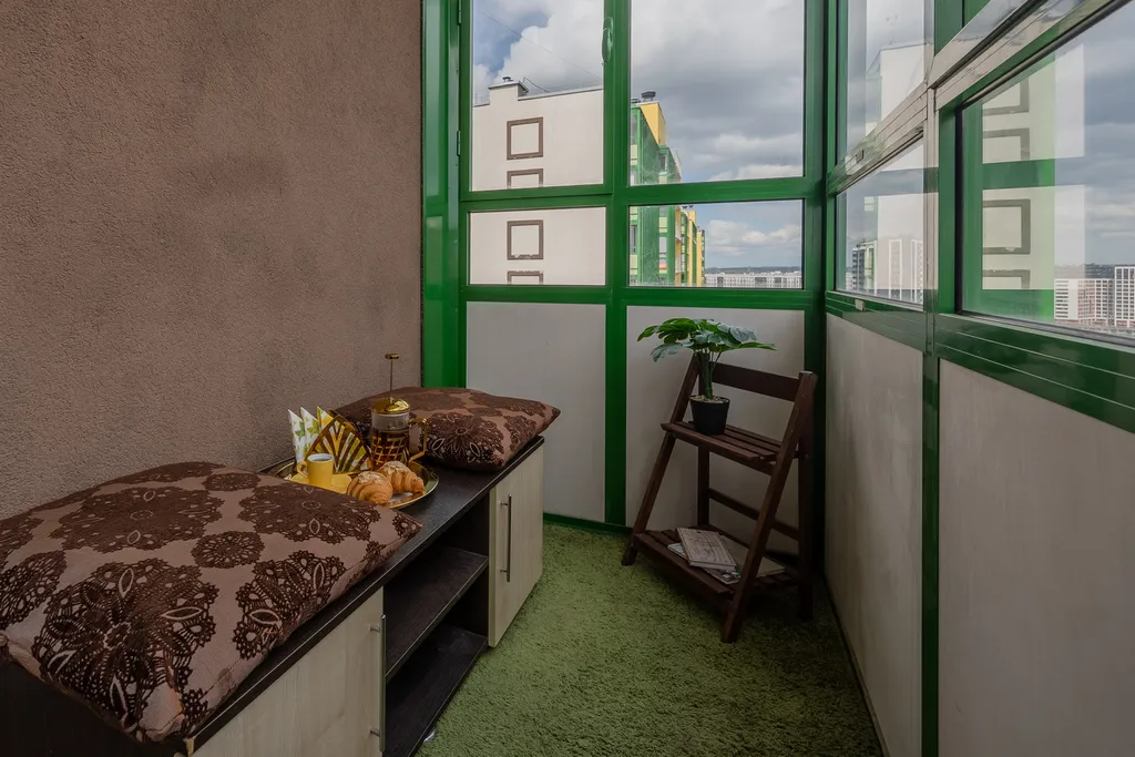 Уютная, солнечная студия