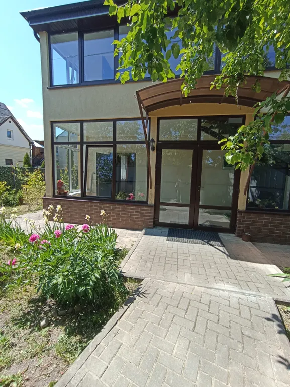 Квартира Квартира 2-х кв. в коттедже, закрытая парковка, центральная часть города — Калининград