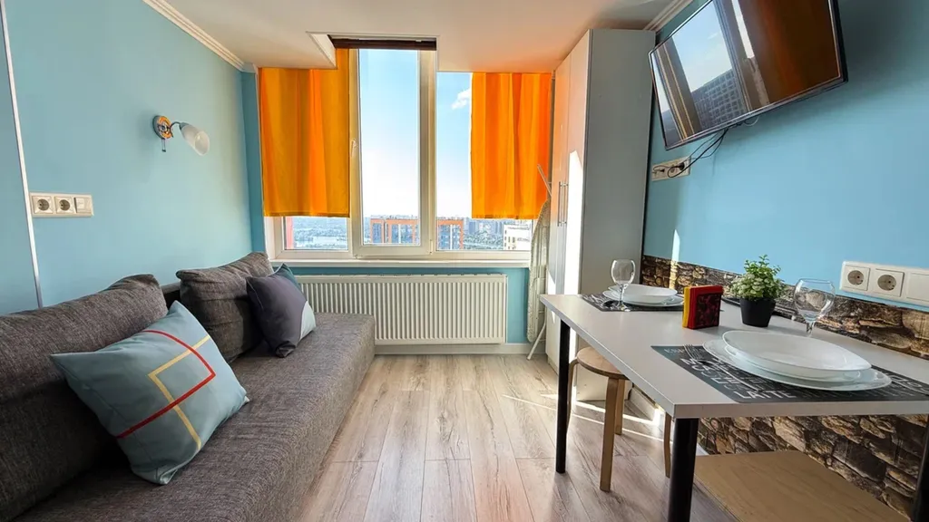 Студия у метро Строгино