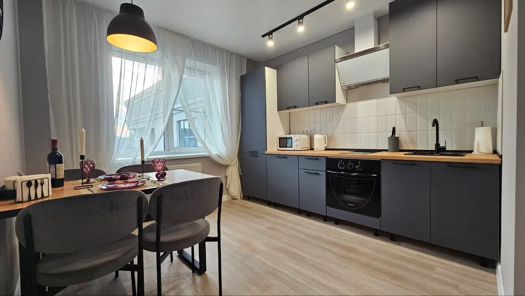 Современная квартира в городе-курорте