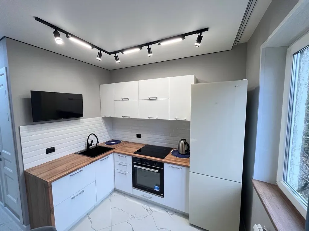 2 комнатная квартира с дизайнерским ремонтом