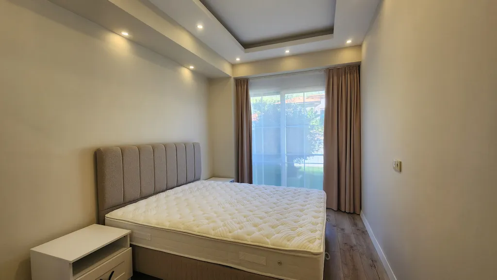 Квартира с 2 спальнями и садом