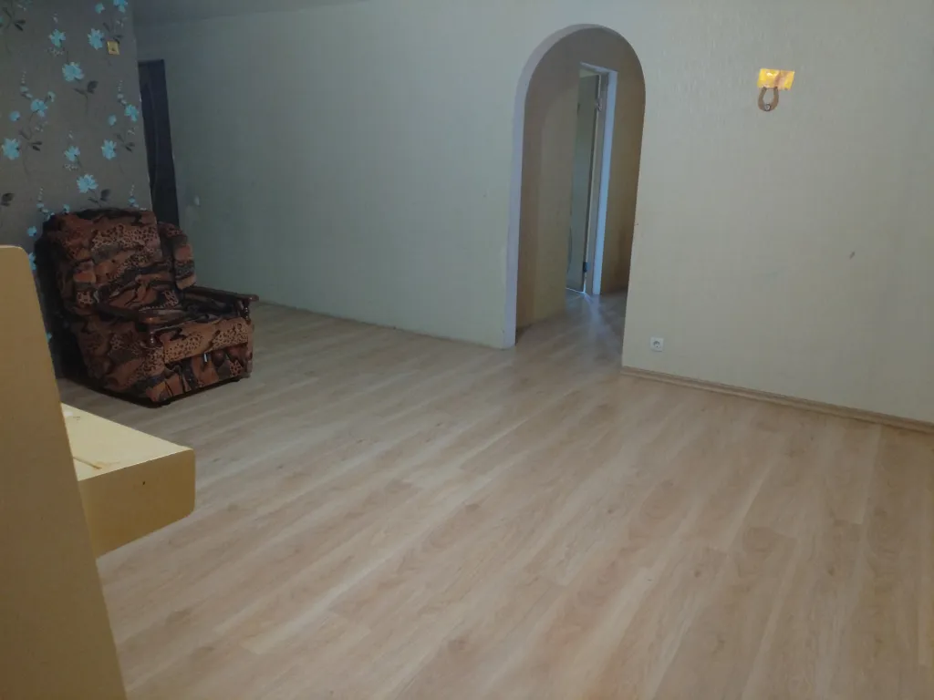 Комната в доме у родника за 3 продольной магистралью