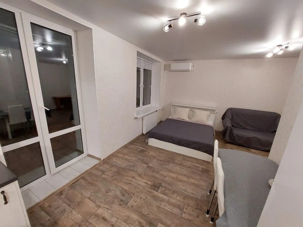 Студия "Ультрамарин" с шикарным видом на реку