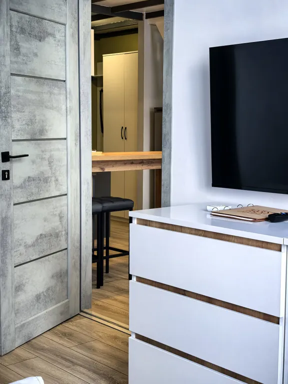 Квартира Двухкомнатная студия с кухней с 2-я санузлами и TV в каждой комнате — Коммунар