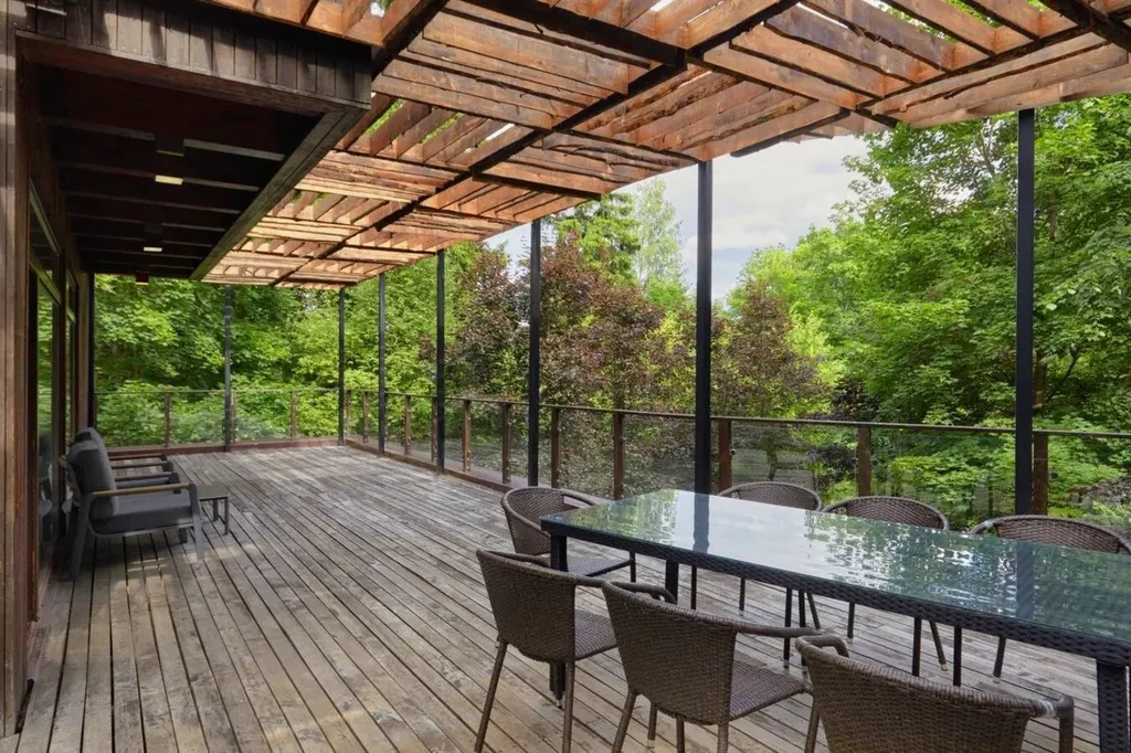 Коттедж 5-комнатный Дом — Москва