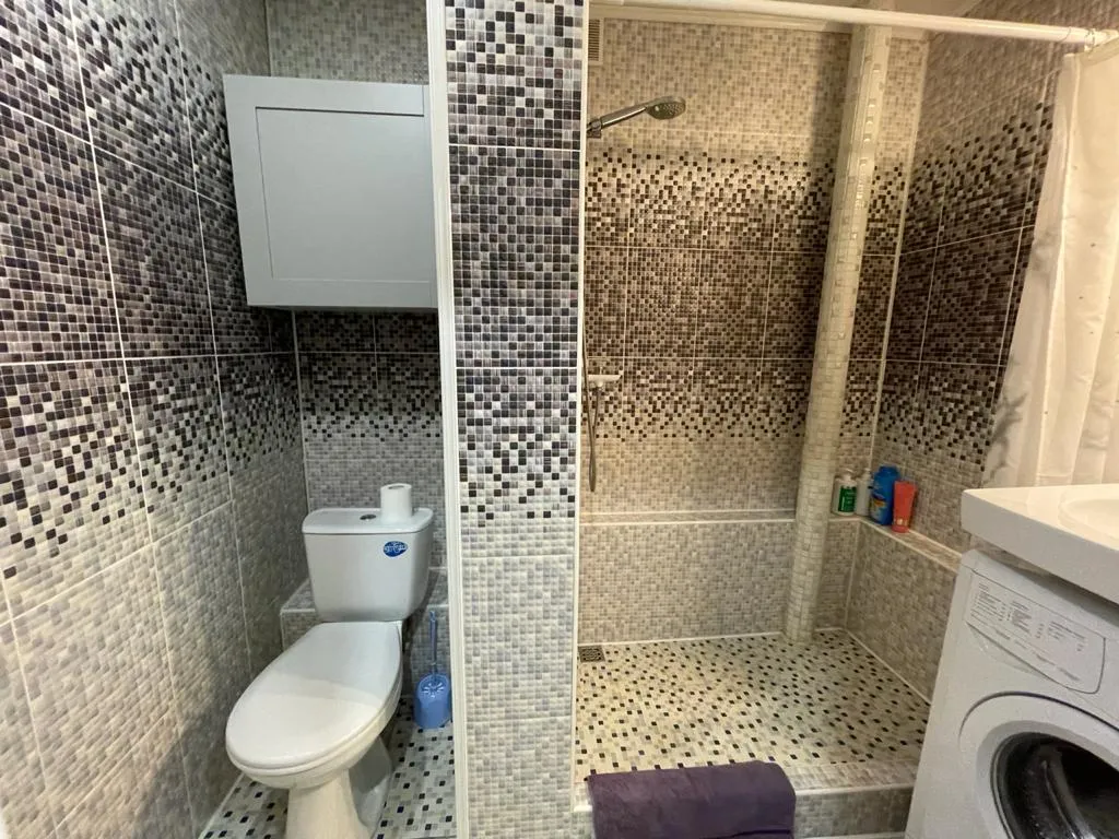 Квартира Квартира Уютная Purple Studio в 20 метрах от метро Каховская — Москва