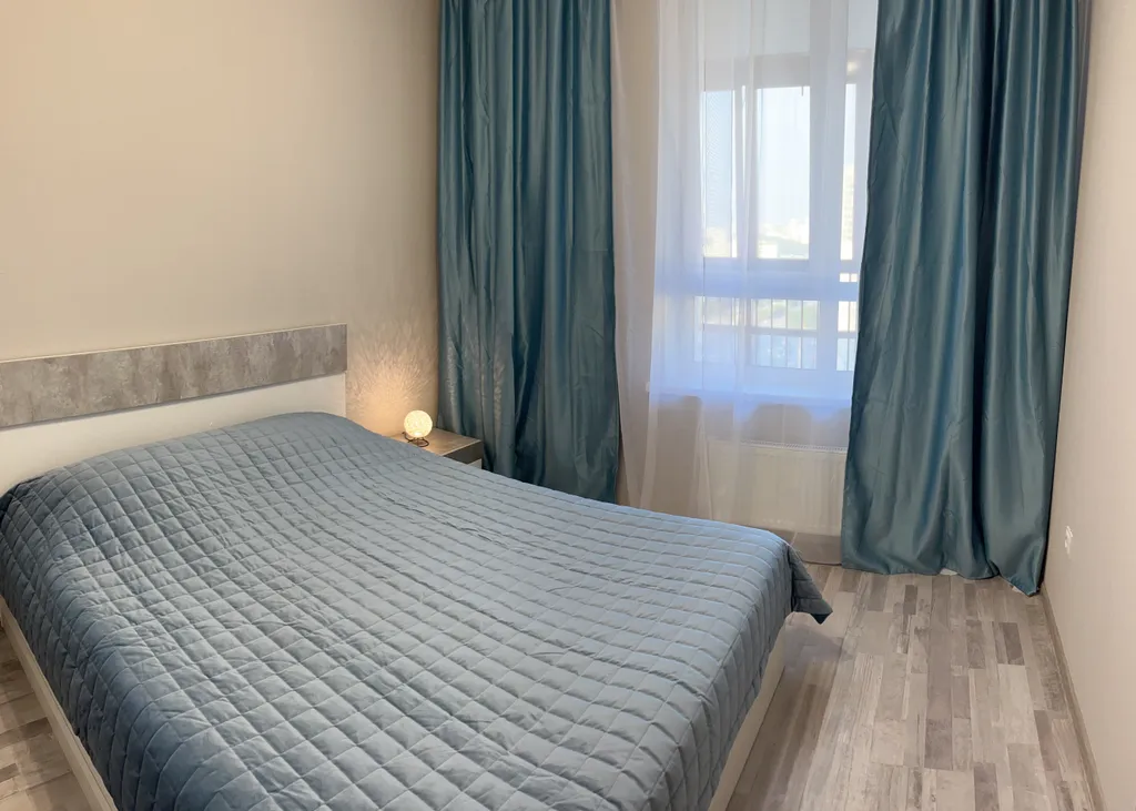 Видовая квартира с кухней-гостиной и спальней