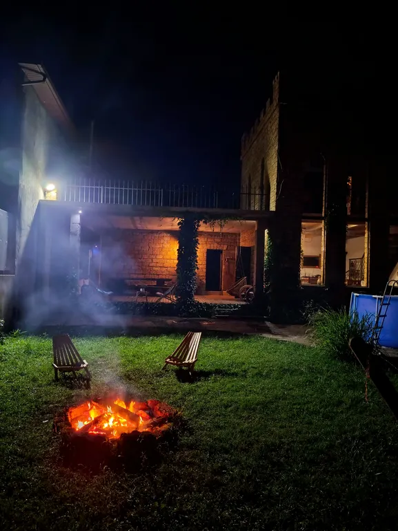 Коттедж Дача на берегу реки в стиле Старый замок — Козет