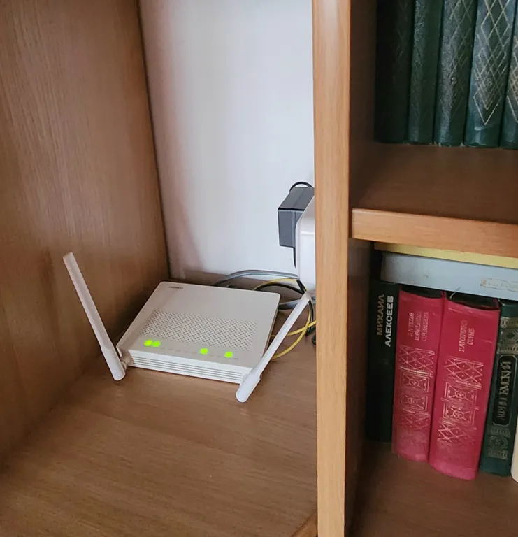 Просторная двухкомнатная квартира в районе с развитой инфраструктурой.