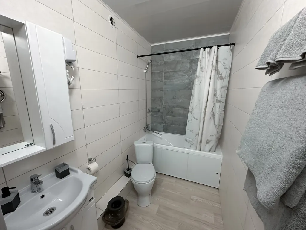 Четырехместный Люкс 5 минут до Озер