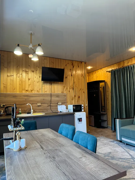 Коттедж у Озера