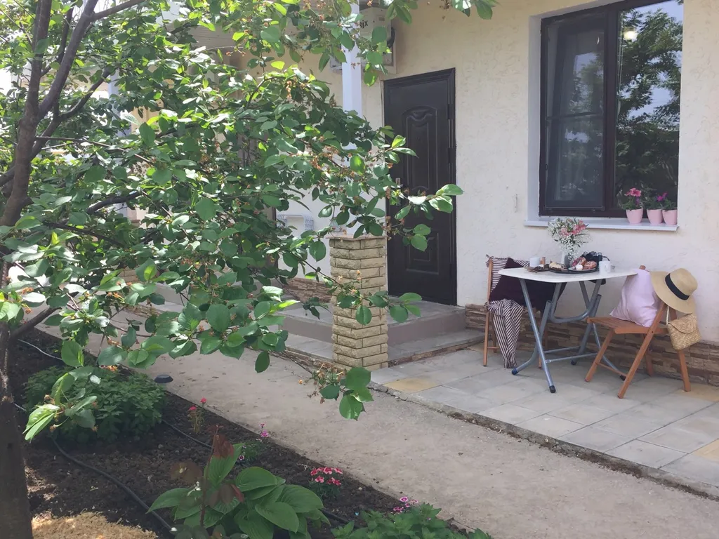 Квартира Комната с отдельным входом для 4-х человек — Кучугуры