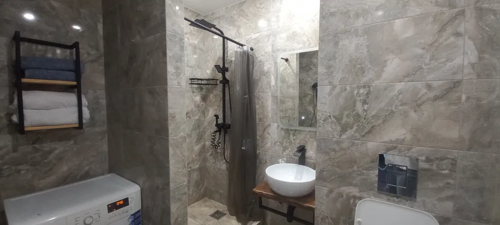 Новая современная квартира