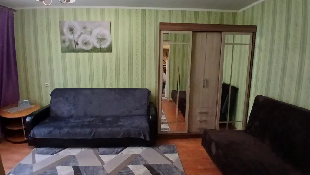 Уютная квартира — аренда посуточно в Мирный