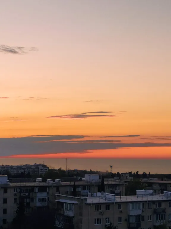 Двухуровневая квартира с видом на море: романтика закатов включена