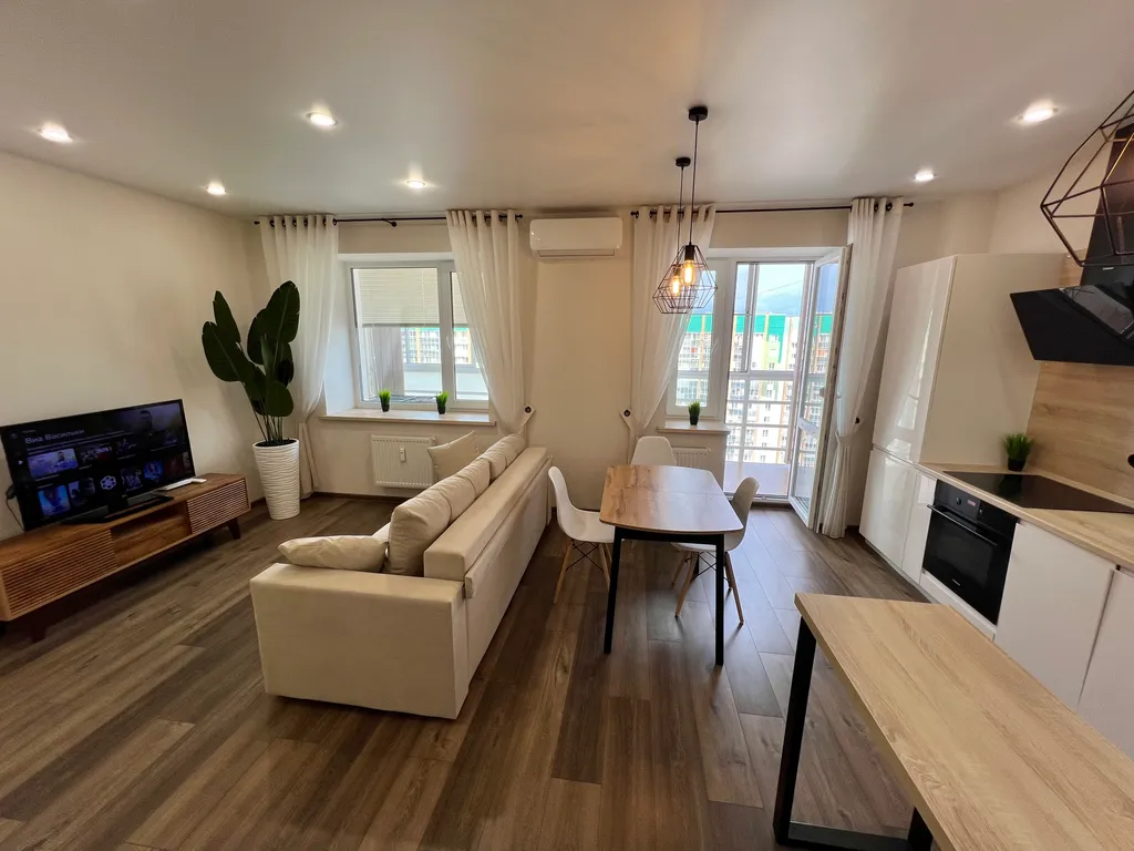 Квартира возле ТЦ Макси