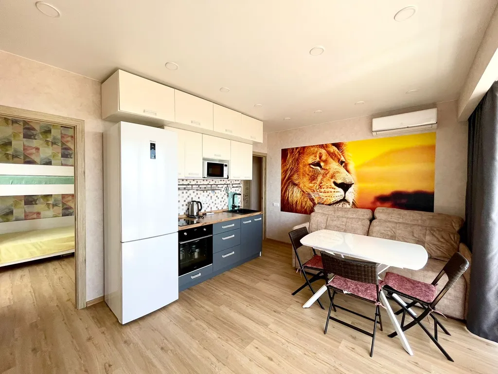 Двухкомнатная квартира с видом на море