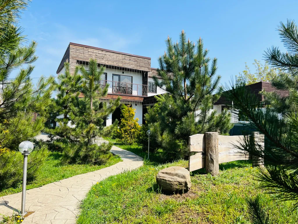 Коттедж Вилла на берегу реки Кубань с бассейном, баней, банным чаном — Елизаветинская