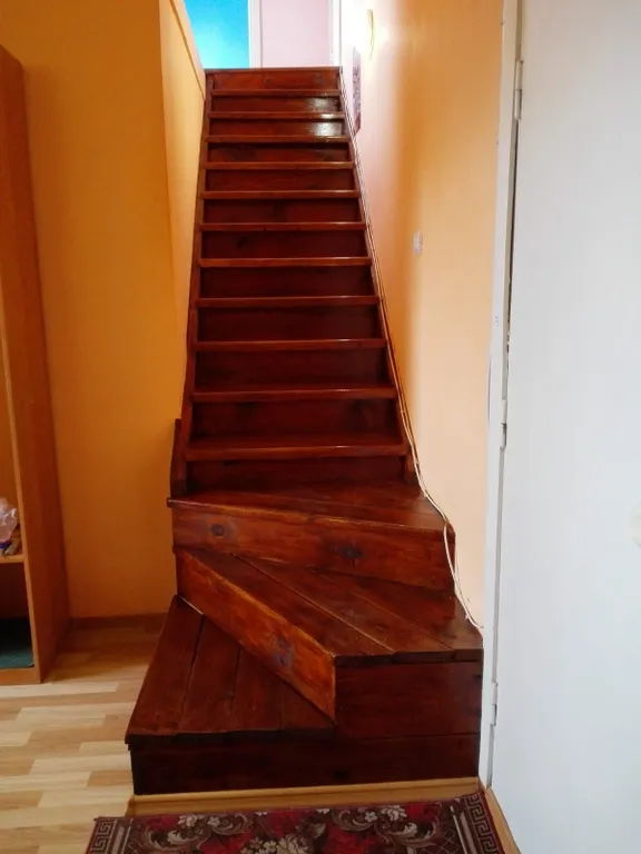 Просторная кв-ра в центральном районе со своей закрытой территорией