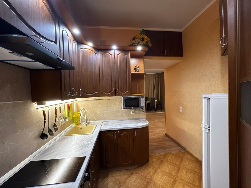 Стильная двухкомнатная квартира в центре города, рядом дворец спорта