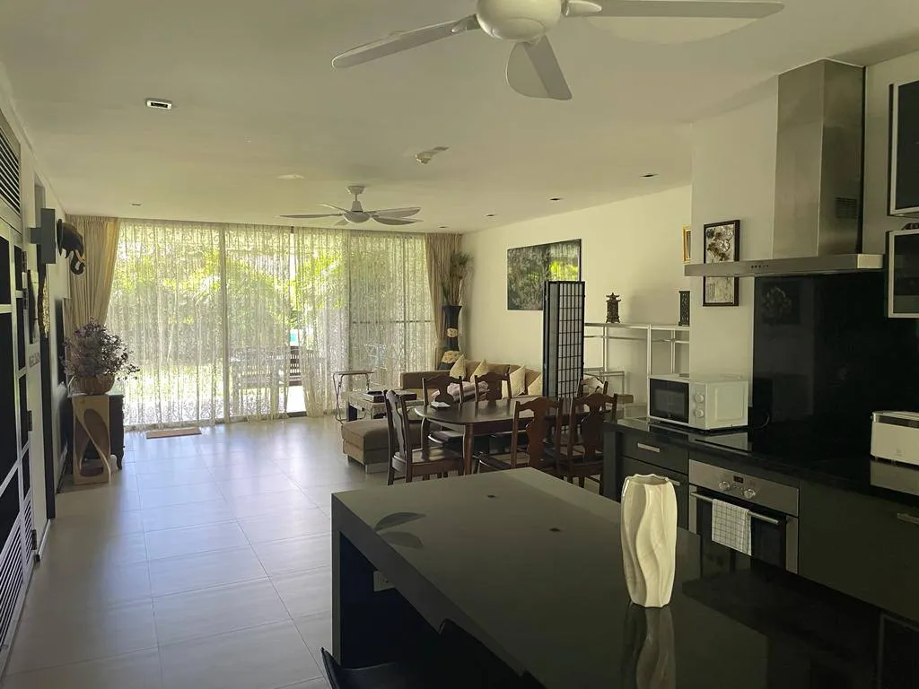 Апартамент (140м2) 2 спальни в 200-х метрах от моря