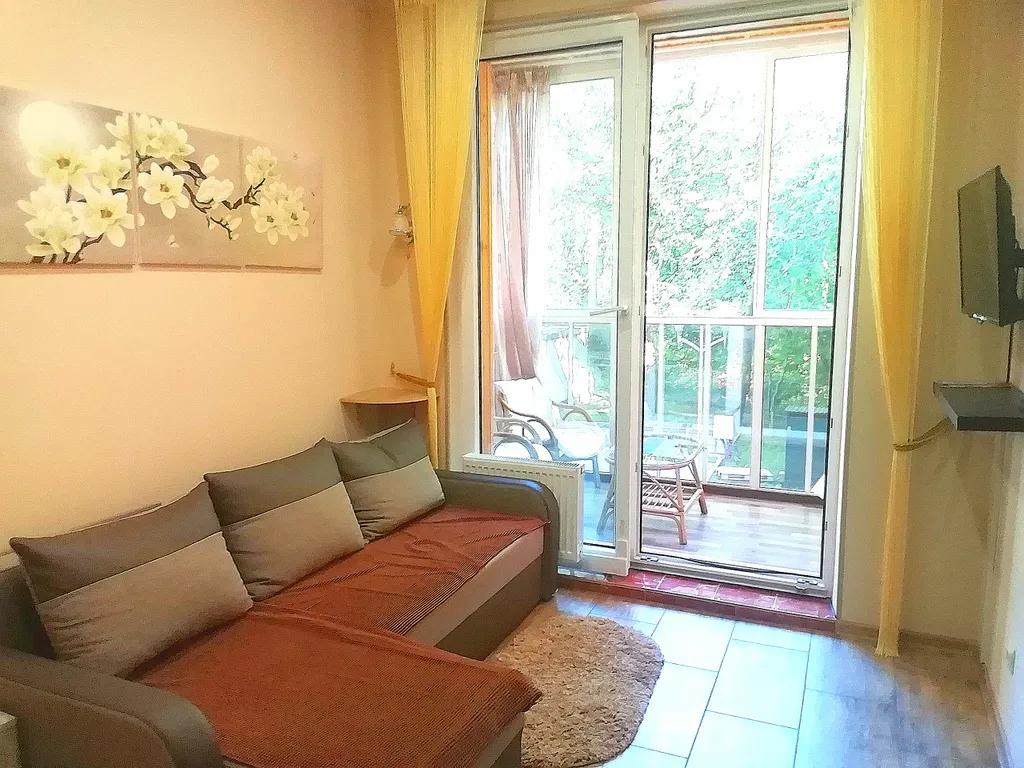 Квартира у моря, с видом на озеро и сосновый бор