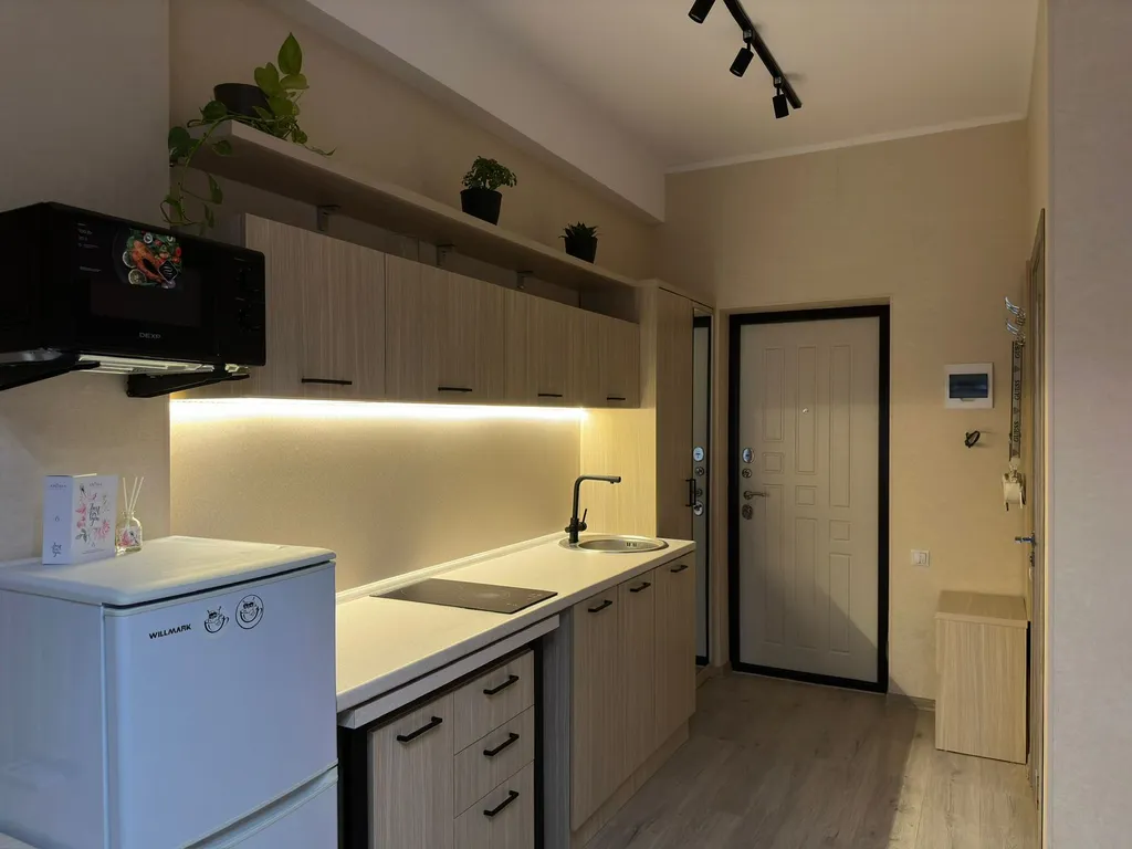 Уютная тёплая студия с видом на горы