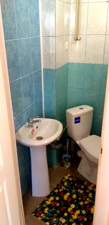 Уютный дачный домик возле моря целиком