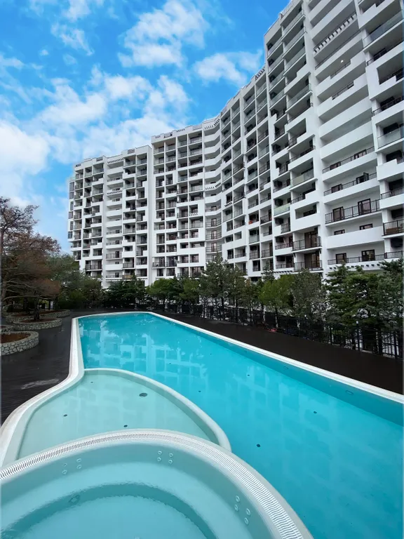 Студия с бассейном на семью с 2-3 детьми