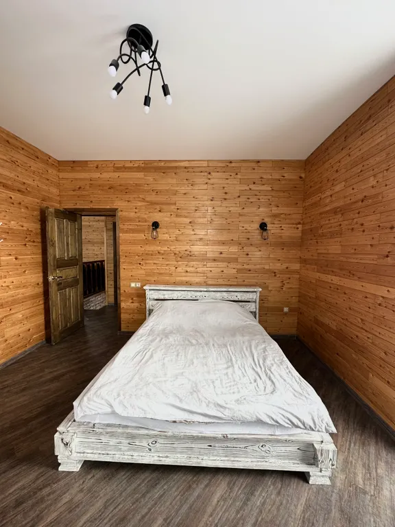 Коттедж в стиле Лофт недалеко от горы