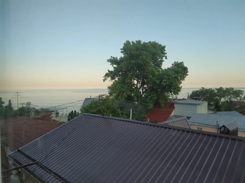 С видом квартира в центре Ялты