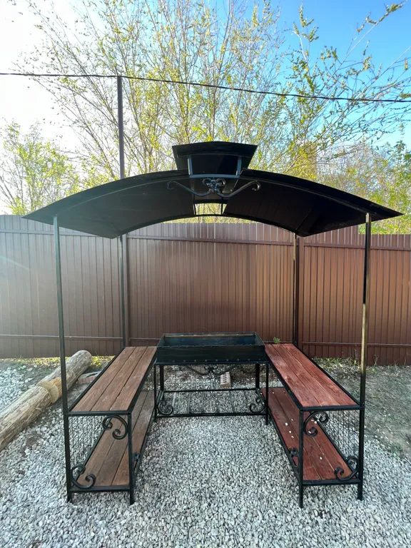 Загородный коттедж из сруба с баней, чаном, купелью и мангальной зоной