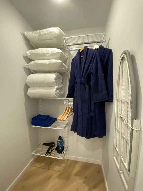 Апартаменты с бассейном на берегу моря