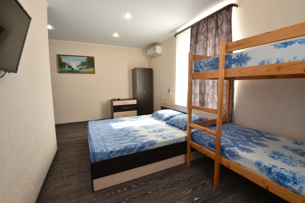 Комната у моря