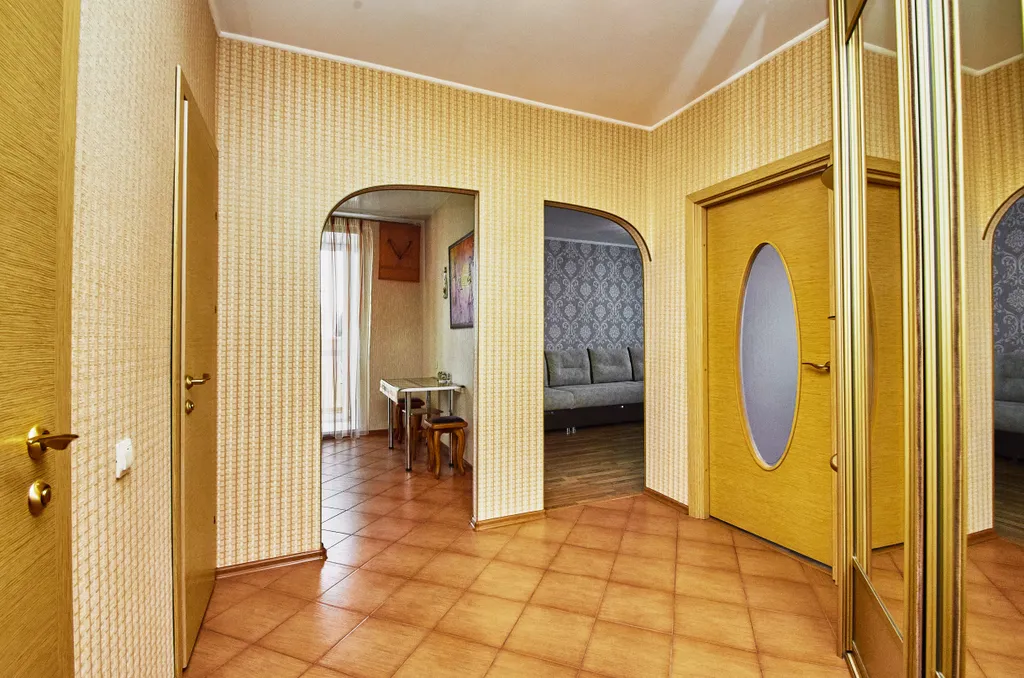 2к квартира с евроремонтом рядом с ж/д вокзалом Томск-2