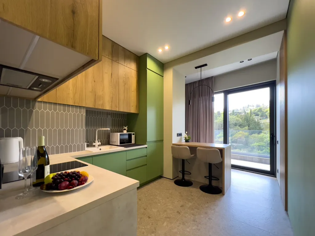 Новая квартира с просторной терассой и прекрасным видом на горы