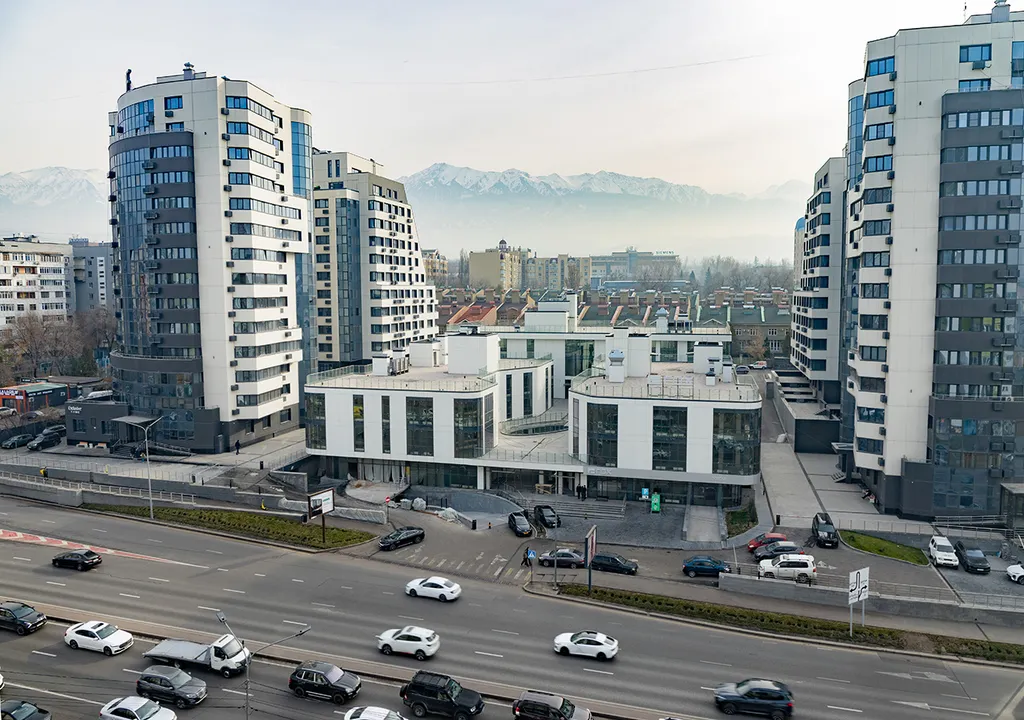 Красивая квартира с видом на горы