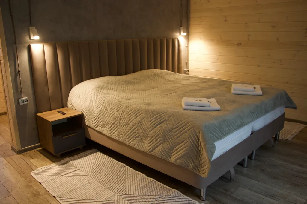 Двухместный летний дом, Однокомнатный Шале в лесу