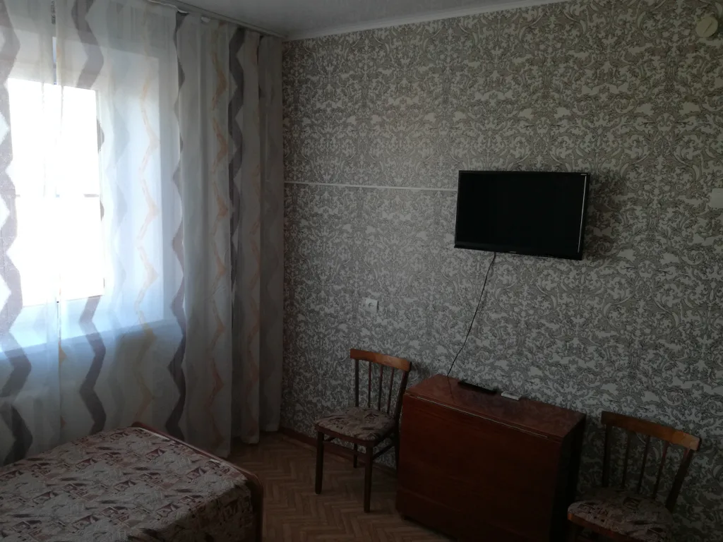 Однушка на берегу в Правобережье