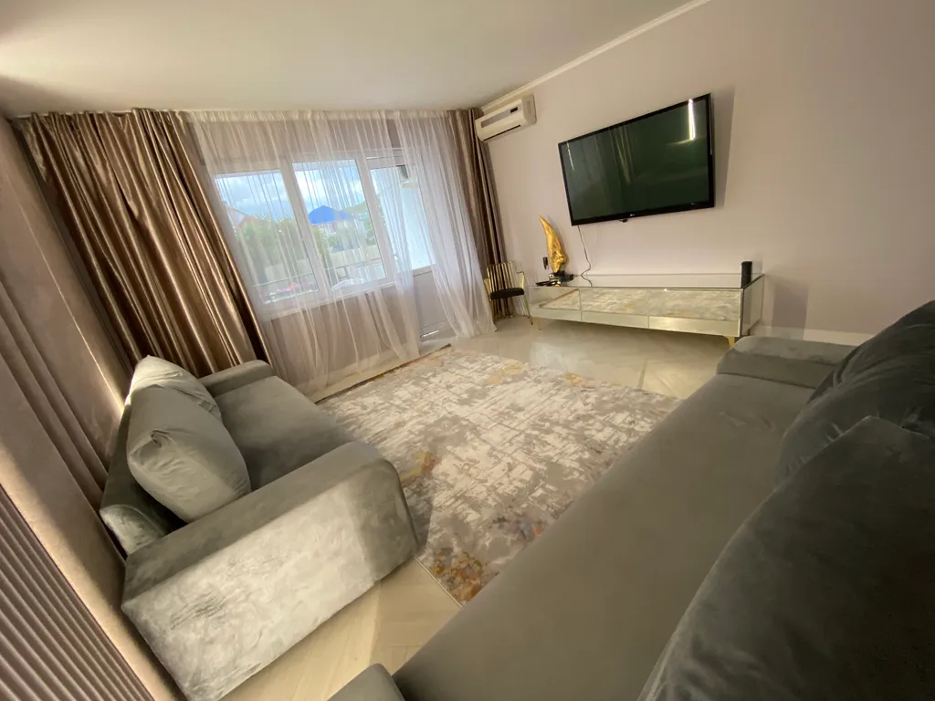 К вашему вниманию классные современные апартаменты с бассейном в доли